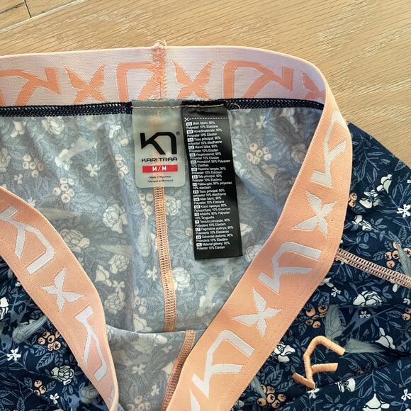 Kari Traa FRYD Base Layer Long Sleeve Top & Legging Set Small/Medium - Picture 4 of 5